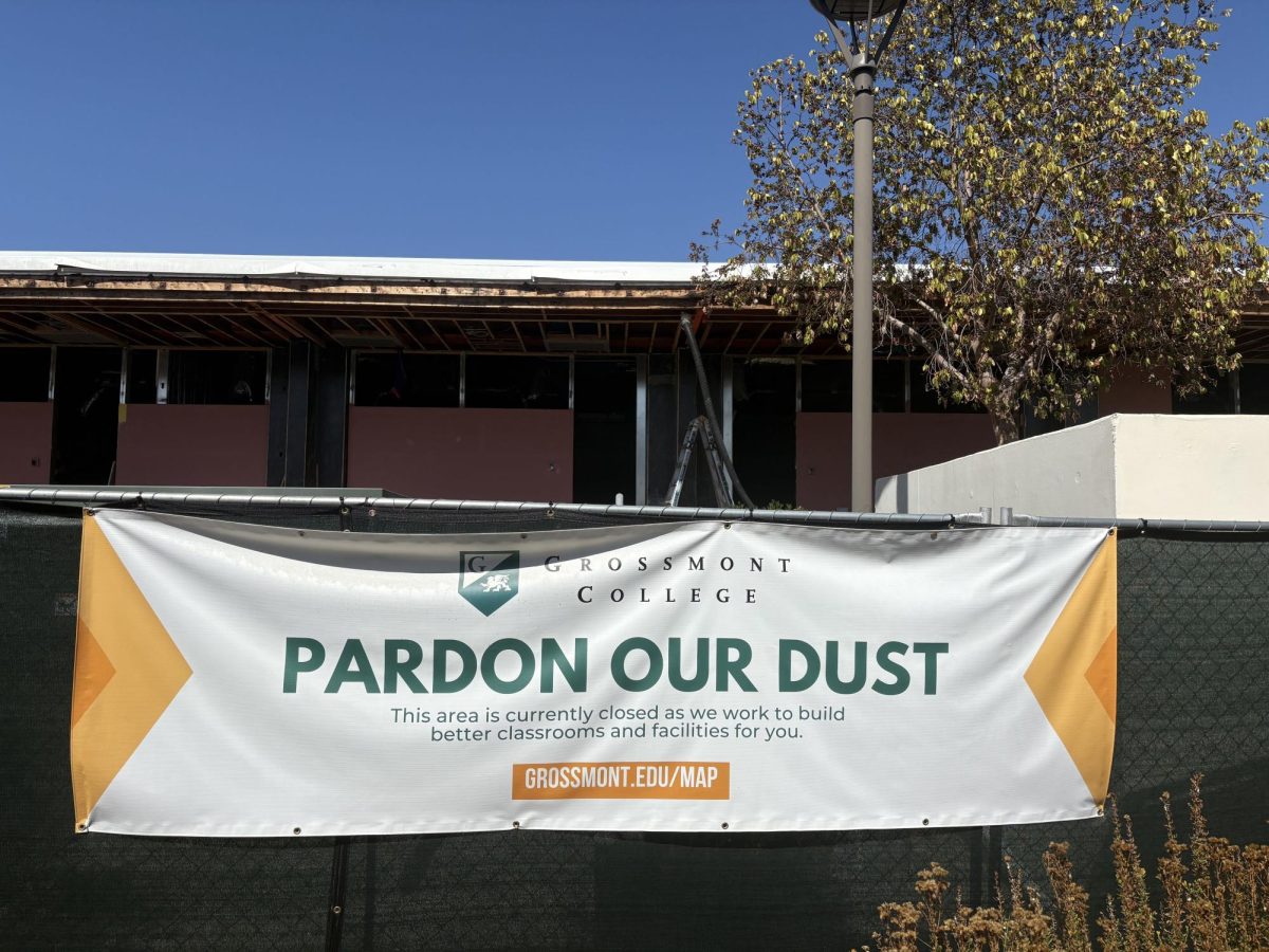 Construction at Building 55 on Grossmont campus.